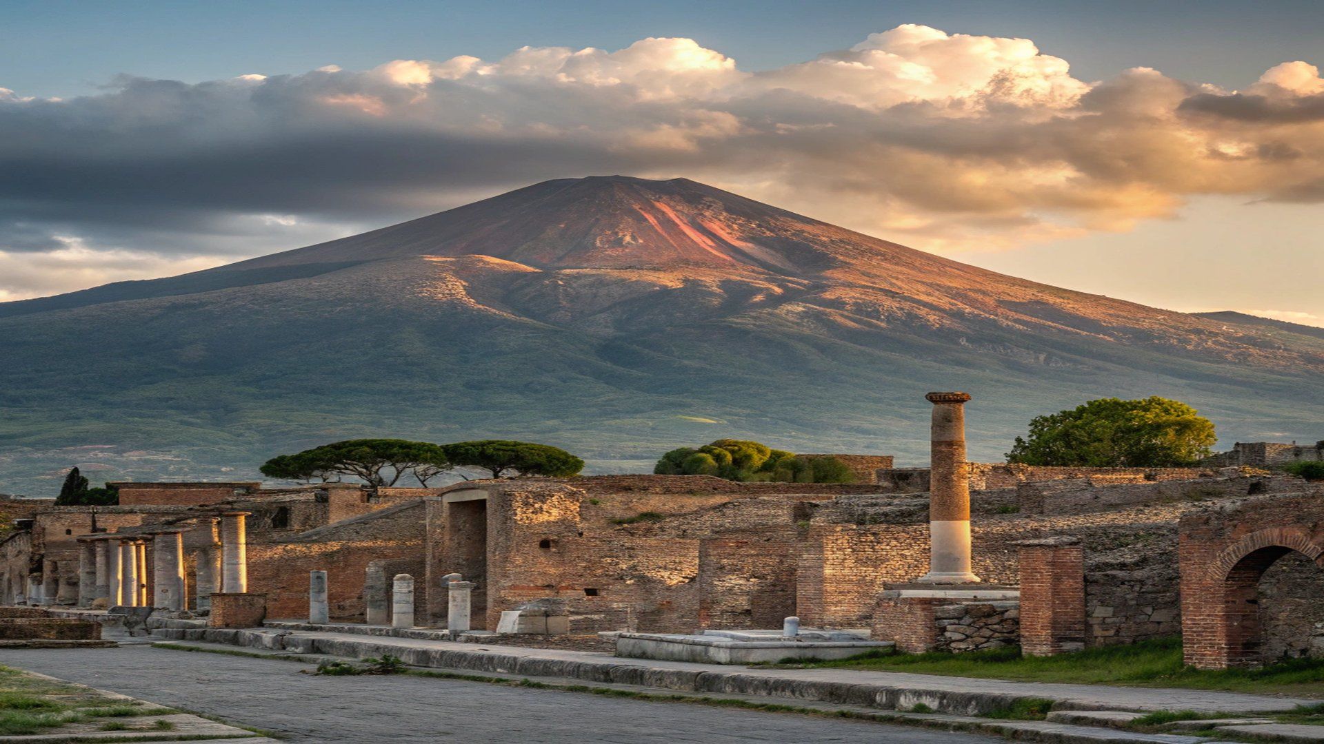 Von Pompeji: Wanderung zum Vesuv & Bustour